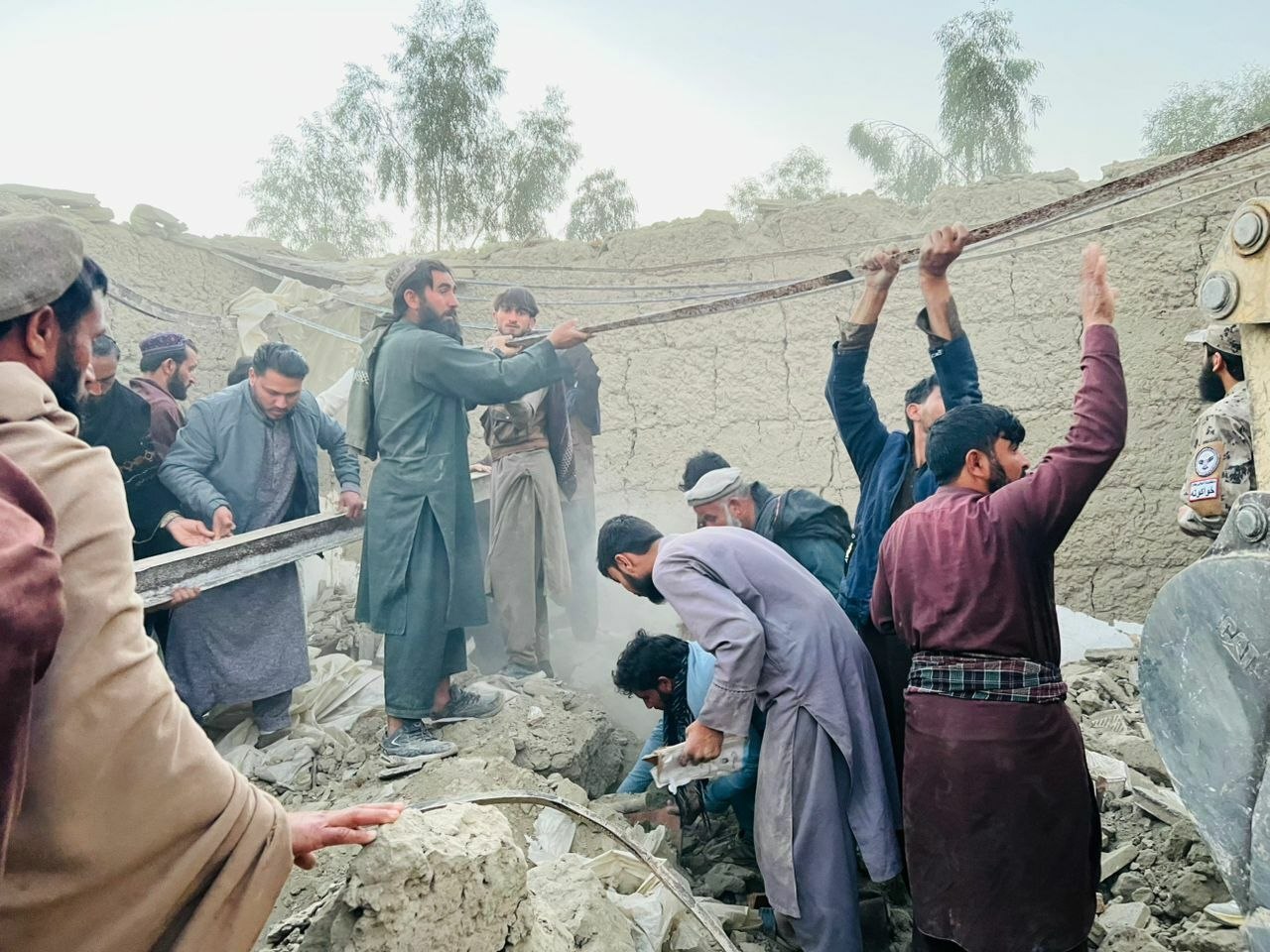 پاکستان سیاستهای خود را در قبال افغانستان بازنگری کند پاکستان سیاستهای خود را در قبال افغانستان بازنگری کند