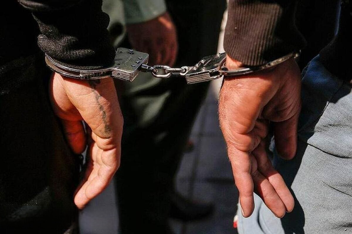 بازداشت عوامل سرقت فرآوردههای نفتی در اندیمشک بازداشت عوامل سرقت فرآوردههای نفتی در اندیمشک