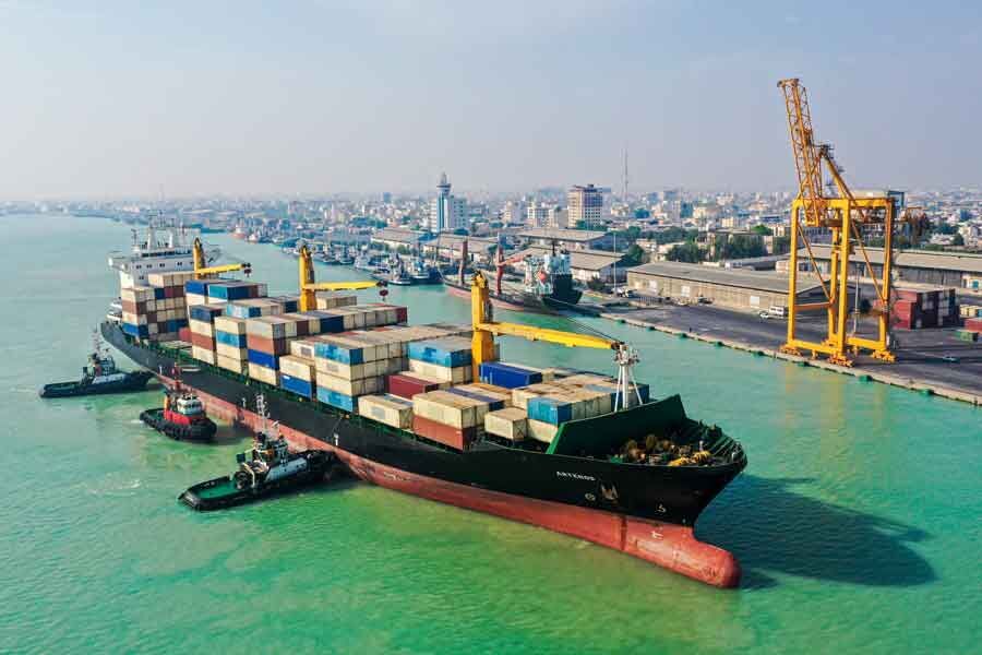 رشد چشمگیر ترانزیت در بندر بوشهر ،افزایش ۳۸۵ درصدی ترانزیت غیرنفتی و ۱۰۰ درصدی کاپوتاژ