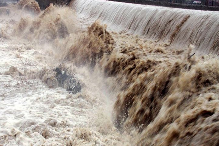 ۳۰۰ میلیارد مترمکعب آب باران در کشور هدر می‌رود