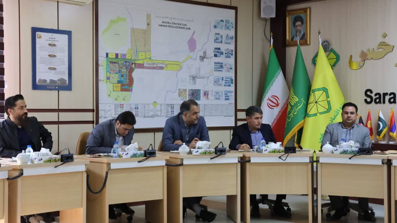 صادرات ۸۰۰ میلیون دلاری در افق فعالیت منطقه آزاد سرخس صادرات ۸۰۰ میلیون دلاری در افق فعالیت منطقه آزاد سرخس