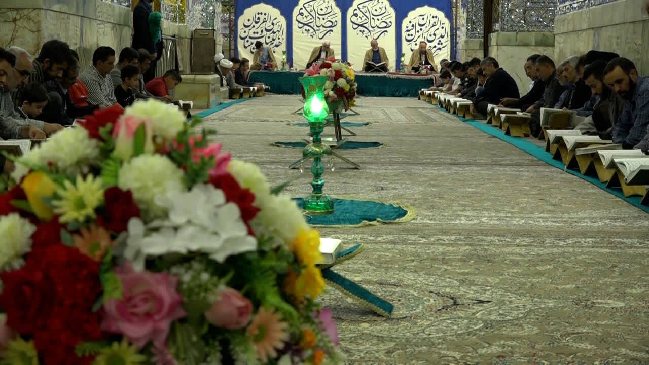رونق محافل انس با قرآن در امامزاده عبدالله بافق