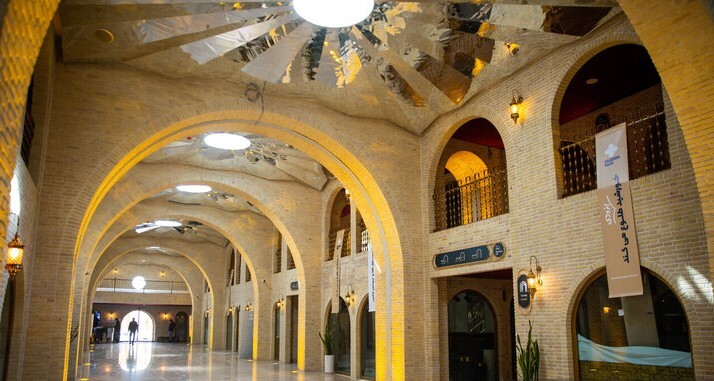 انتقال طلا فروشان جلو خان مسجد جامع اصفهان