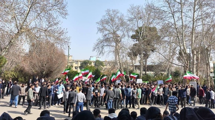 دانشگاه مرکز سعادت و در مقابل، شقاوت یک ملت است دانشگاه مرکز سعادت و در مقابل، شقاوت یک ملت است