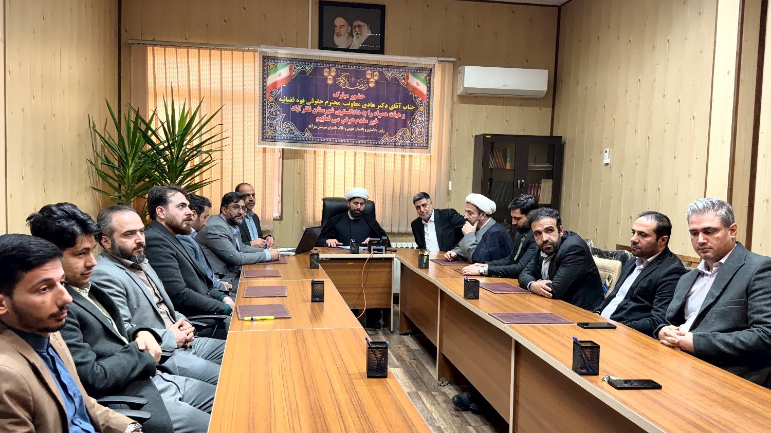 بازدید معاون حقوقی قوه قضائیه از مراکز قضایی شهرستان نظرآباد بازدید معاون حقوقی قوه قضائیه از مراکز قضایی شهرستان نظرآباد