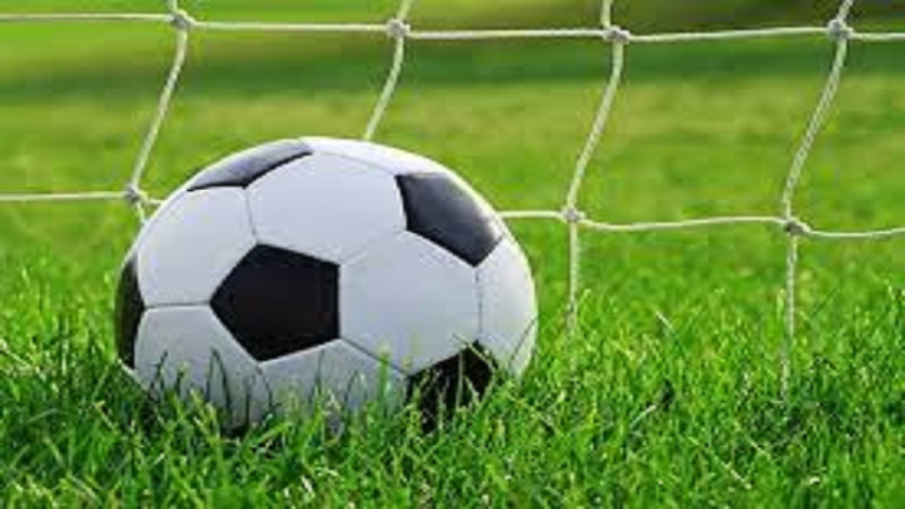 برد تراکتور مقابل گل‌گهر