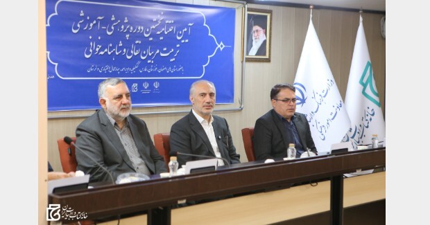 میراث ادبی عامل تقویت انسجام ملی است میراث ادبی عامل تقویت انسجام ملی است