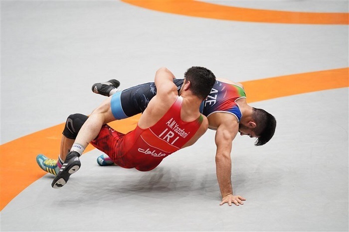 کشتی گیران نونهال زنجانی در مسابقات کشوری