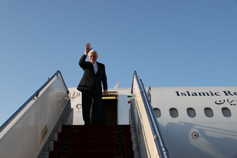 معاون اول رئیسجمهور عازم بندرعباس شد معاون اول رئیسجمهور عازم بندرعباس شد