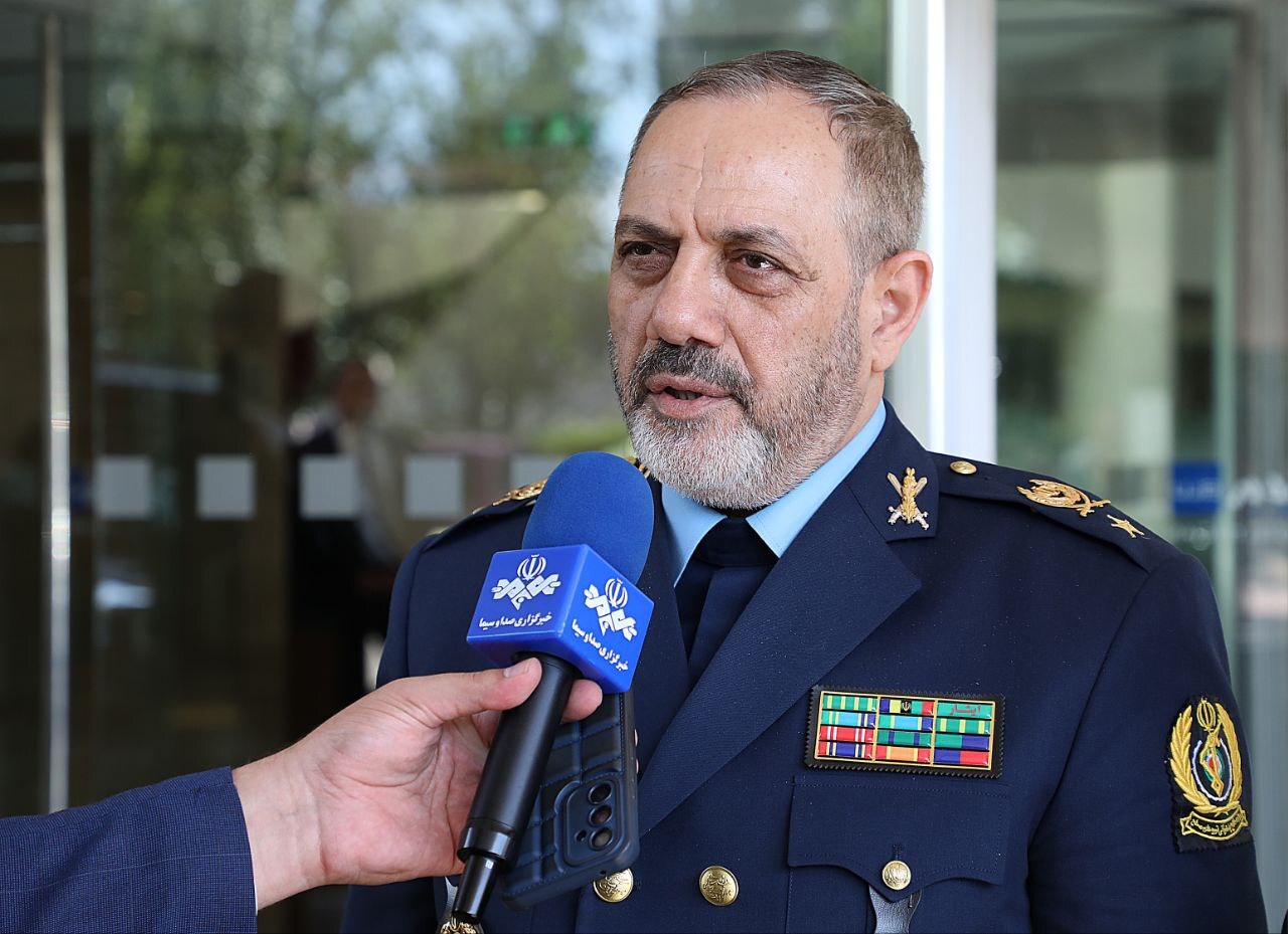 وزیر دفاع: ارمنستان نقش مهمی در راهگذر خلیج فارس - دریای سیاه ایفا می‌کند