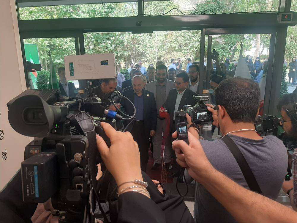 رونمایی از نخستین خط تولید دستگاه الکتروپوریشن (ECT) در کشور