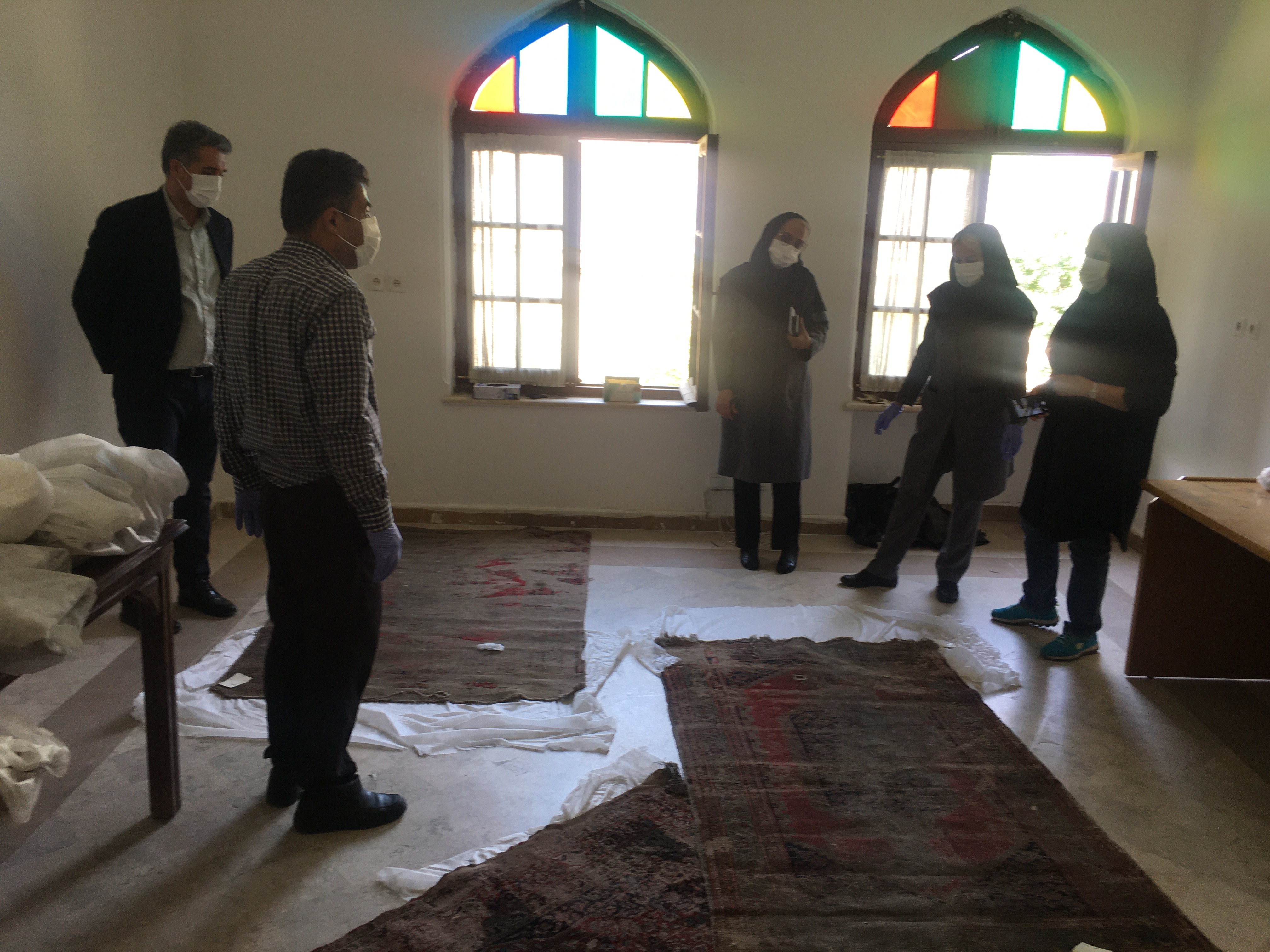 بازدید نمایندگان وزارت میراث فرهنگی و گردشگری از فرش‌های خانه موزه مقدم