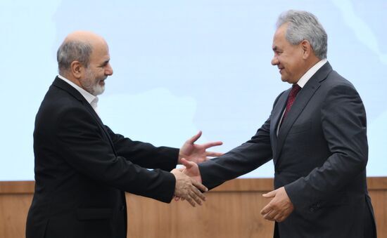 *** روسیه: مداخله بازیگران فرامنطقهای به ضرر مردم منطقه است *** روسیه: مداخله بازیگران فرامنطقهای به ضرر مردم منطقه است