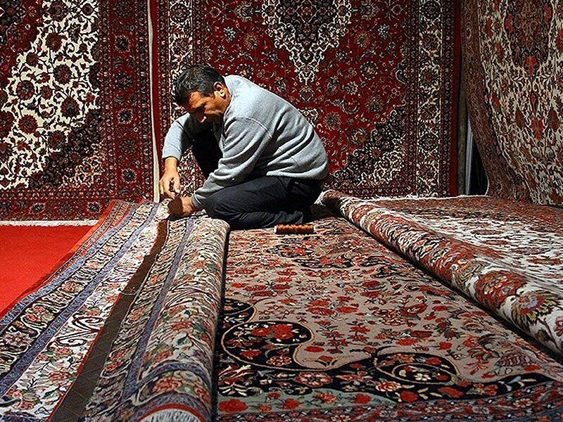 ایران پیشتاز تولید شش گروه کالایی در صنعت فرش دستباف