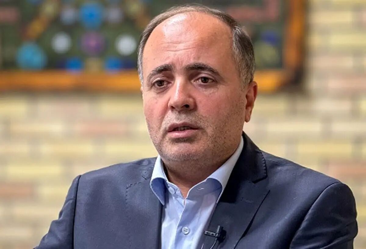 نوری: مرغداران نهاده وارد کنند