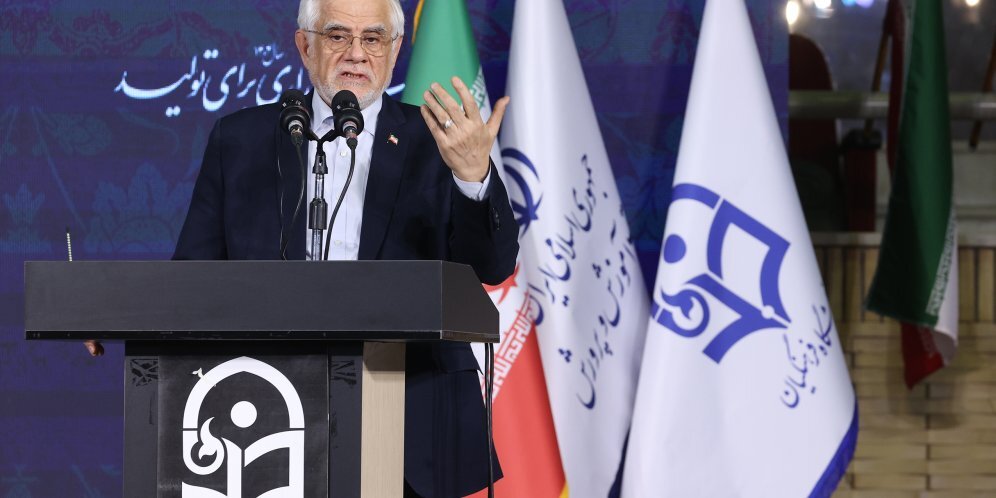 عارف: اساس امروز کشور بر پایه شرکتهای دانش بنیان و اقتصاد مبتنی بر دانش است عارف: اساس امروز کشور بر پایه شرکتهای دانش بنیان و اقتصاد مبتنی بر دانش است