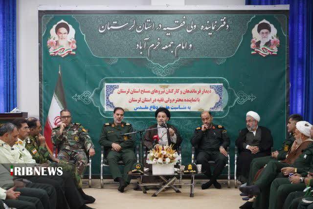 ایران اسلامی از ذخایر غنی مادی و معنوی برخوردار است