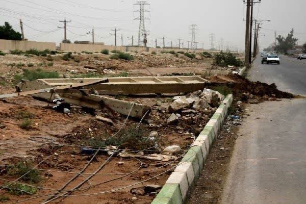 سقوط ۱۰ پایه برق در دهستان خیر آباد گچساران سقوط ۱۰ پایه برق در دهستان خیر آباد گچساران