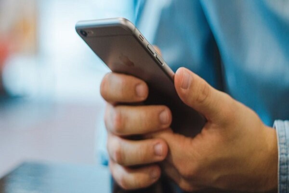 اختلال در شبکه تلفن همراه خشکبیجار به دلیل پارگی فیبر نوری