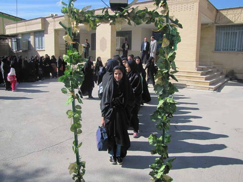 اعزام دانش آموزان آذربایجان غربی به مناطق عملیاتی جنوب