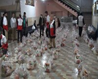 توزیع بسته های معیشتی بین خانوارهای نیازمند مهاباد