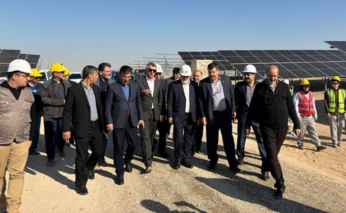 بازدید استاندار تهران از طرحهای نیروگاه خورشیدی شهرستان ری بازدید استاندار تهران از طرحهای نیروگاه خورشیدی شهرستان ری