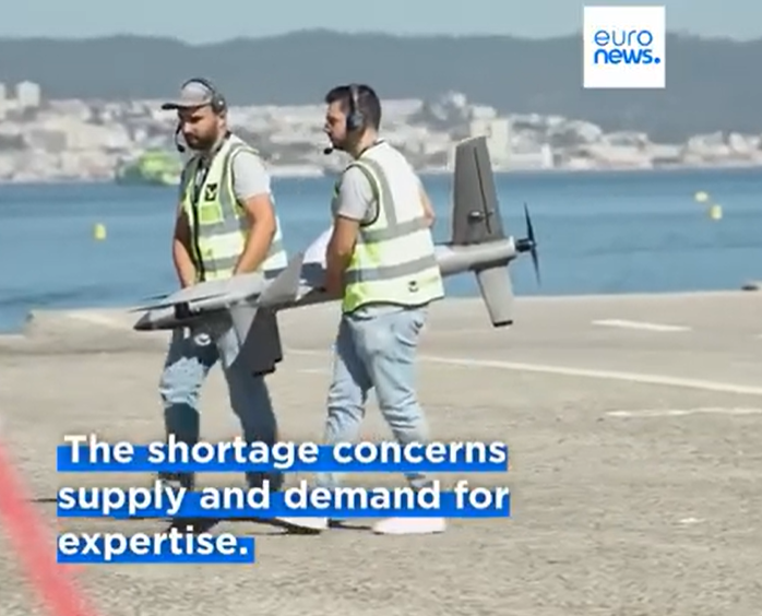 قصد اتحادیه اروپا برای بازآموزی ۶۰۰ هزار نیرو بخش دفاعی قصد اتحادیه اروپا برای بازآموزی ۶۰۰ هزار نیرو بخش دفاعی