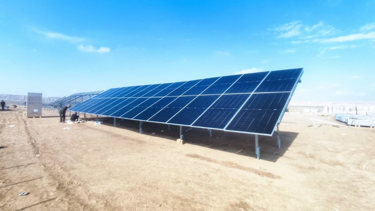 احداث نیروگاه‌های خورشیدی در شهرستان پلدشت 