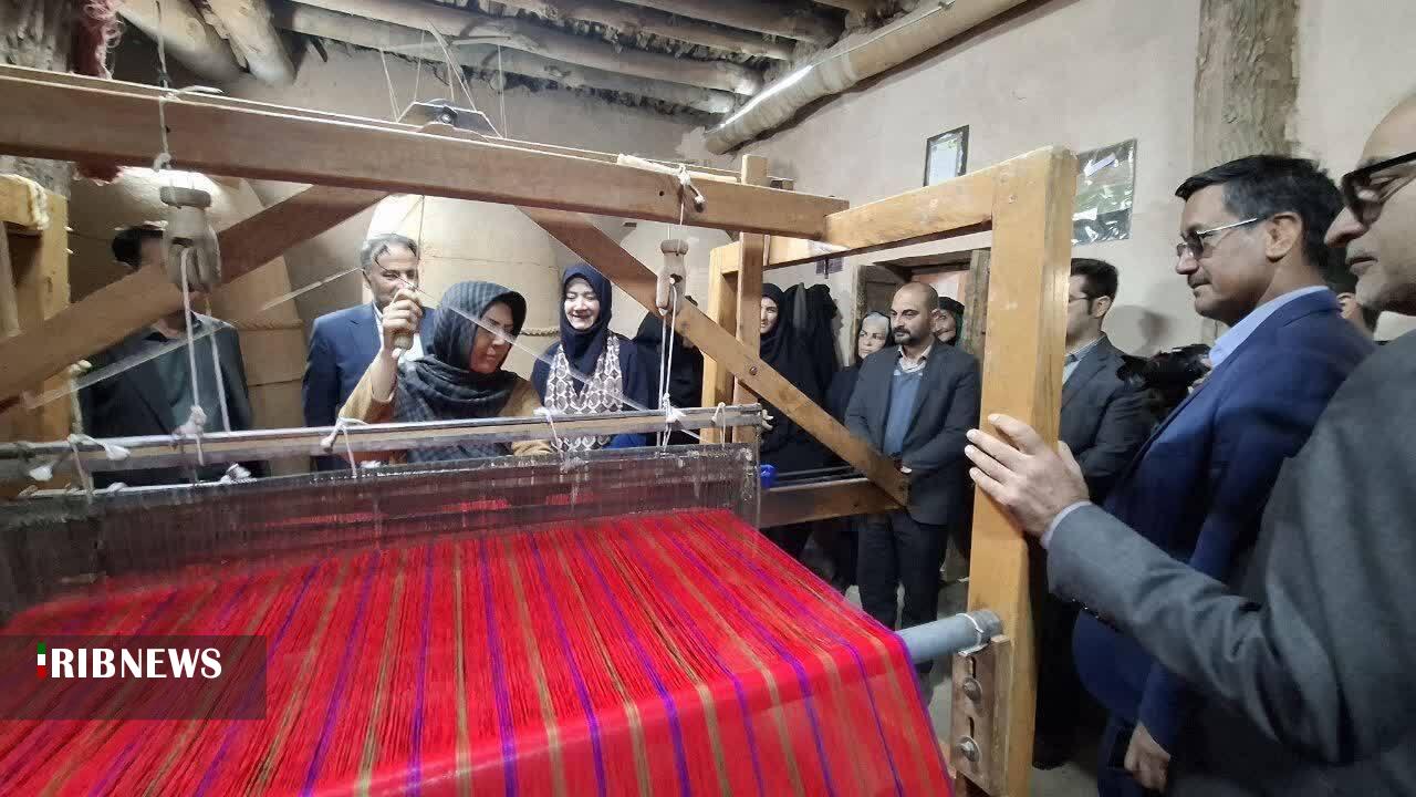 روستای روئین اسفراین روستای ملی چادرشببافی شد روستای روئین اسفراین روستای ملی چادرشببافی شد