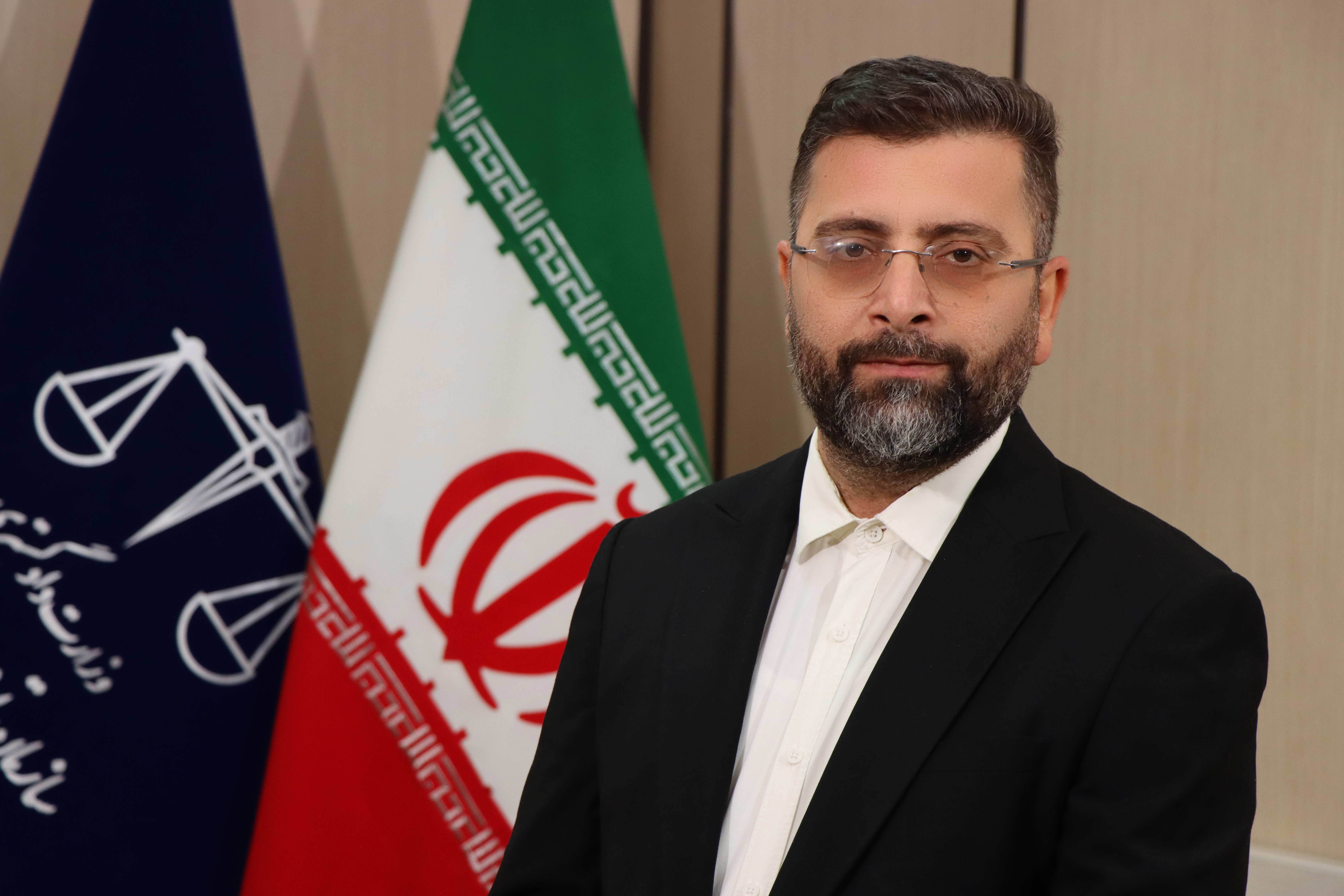 حکم منع تعقیب برای پنج بانک در پرونده قاچاق ارز حکم منع تعقیب برای پنج بانک در پرونده قاچاق ارز