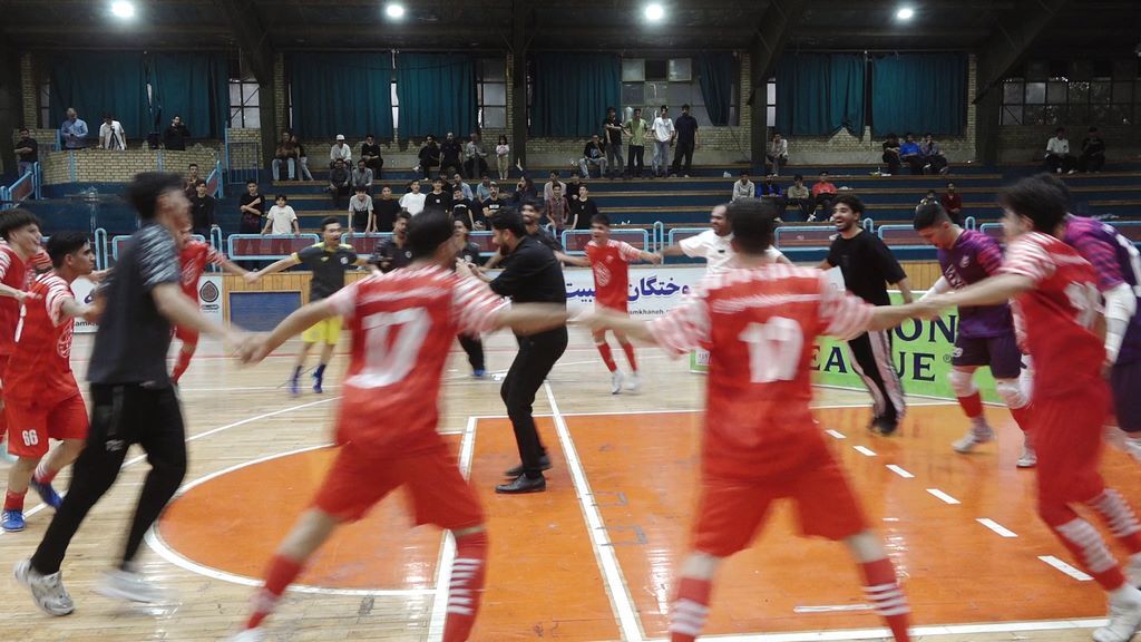 قم قهرمان لیگ برتر فوتسال شد قم قهرمان لیگ برتر فوتسال شد