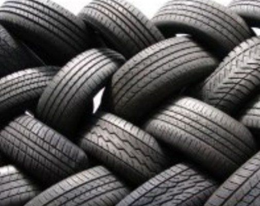 کشف لاستیک قاچاق در لنگرود کشف لاستیک قاچاق در لنگرود