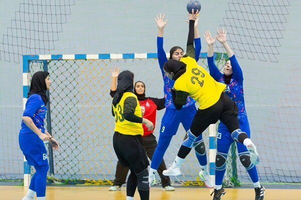 سپاهان اصفهان صدر نشینی لیگ برتر هندبال زنان را حفظ کرد