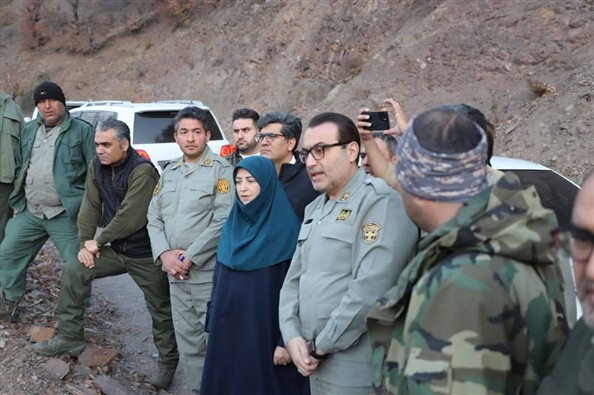 حضور رئیس محیطزیست در ستاد بحران آتشسوزی جنگل الیت چالوس حضور رئیس محیطزیست در ستاد بحران آتشسوزی جنگل الیت چالوس