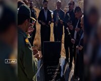 غبارروبی و عطرافشانی مزار شهید عثمان افشون در نخستین روز هفته بسیج