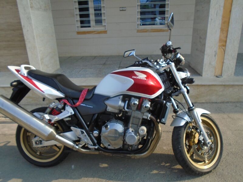 توقیف موتورسیکلت ۸ میلیاردی قاچاق در آران و بیدگل