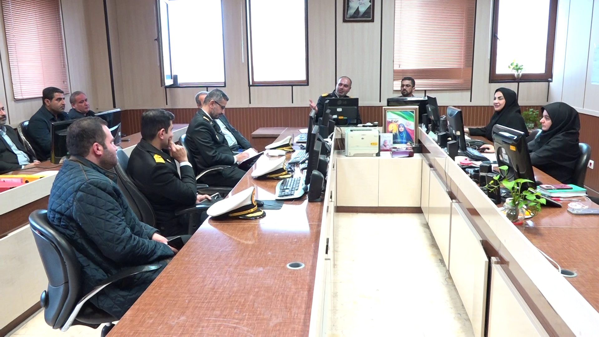 حضور فرمانده آموزش تخصص‌های دریایی باقرالعلوم (رشت) در جمع خانواده خبر