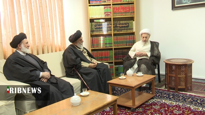 نقش اساسی بقاع متبرکه در ترویج معنویت نقش اساسی بقاع متبرکه در ترویج معنویت