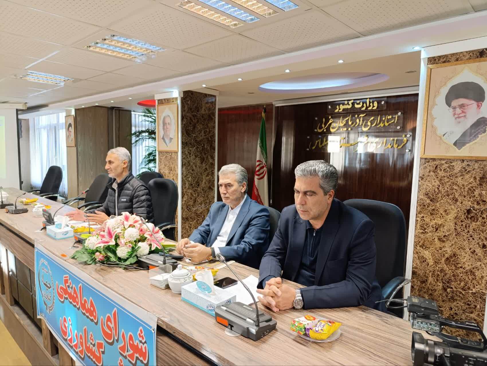 دهمین کاروان ترویجی کشاورزی در سلماس به راه افتاد