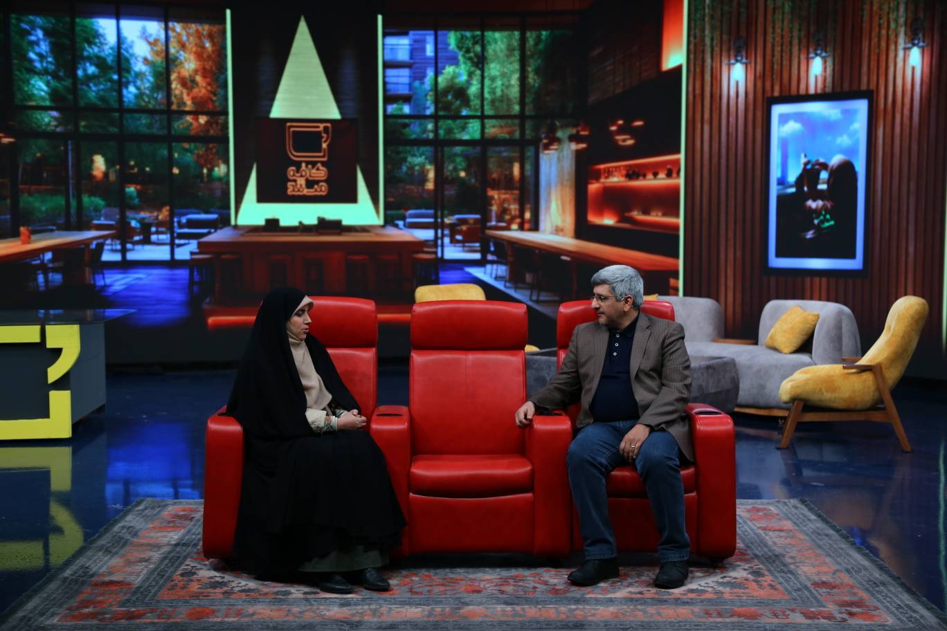 «کافه مستند» و «هفت»، از قاب تلویزیون «کافه مستند» و «هفت»، از قاب تلویزیون