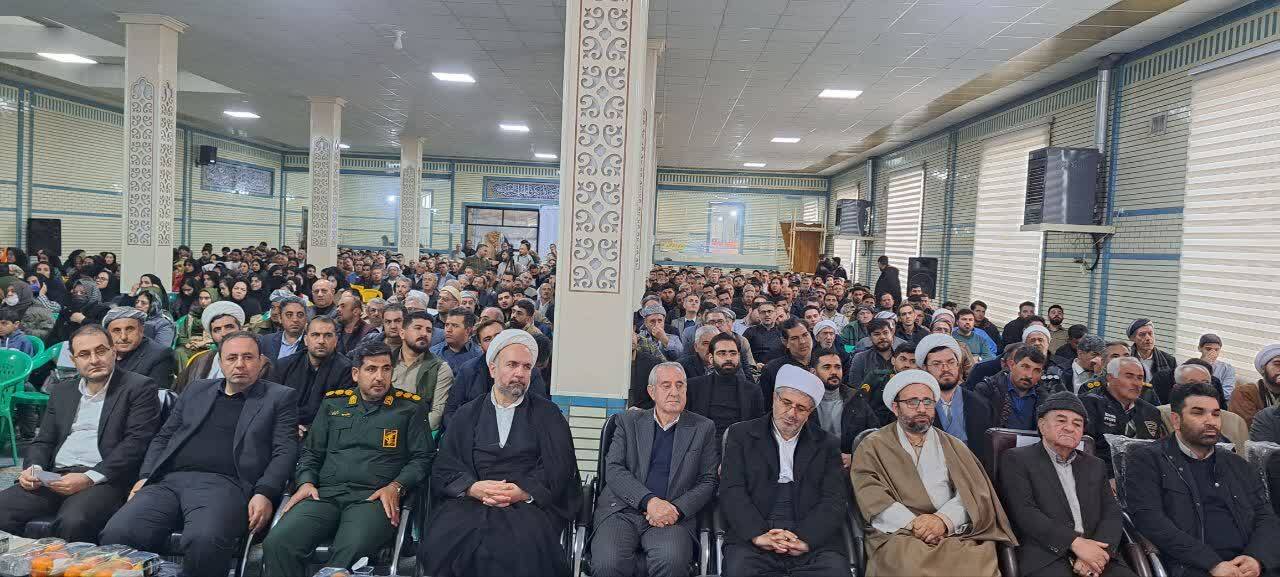 اجلاسیه سرداران و ۱۳۹ شهید اشنویه برگزار شد اجلاسیه سرداران و ۱۳۹ شهید اشنویه برگزار شد