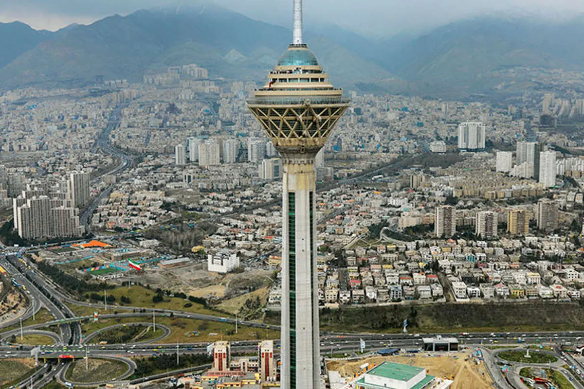 بازدید از برج میلاد با تخفیف ۵۰ درصدی