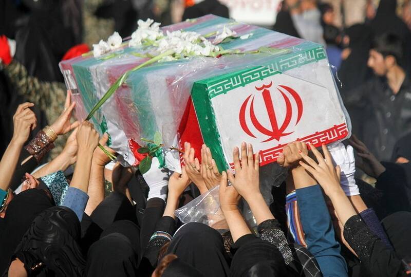 ادای احترام باروقیها به شهید گمنام ادای احترام باروقیها به شهید گمنام