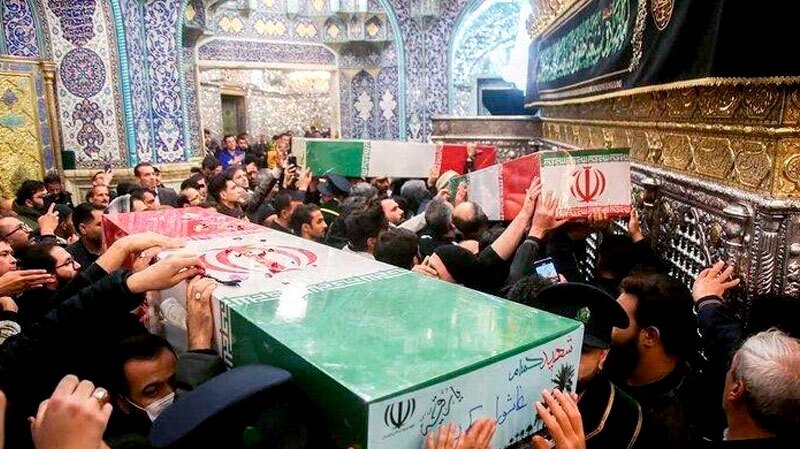 وداع با پیکر مطهر هفت شهید گمنام در حرم حضرت معصومه(س) وداع با پیکر مطهر هفت شهید گمنام در حرم حضرت معصومه(س)