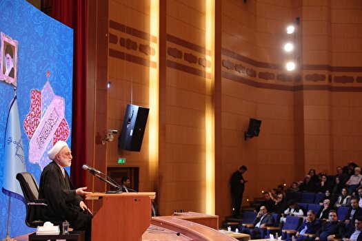 اژه‌ای: در مکتب اسلام زن به مثابه گل است و باید حفاظت شود