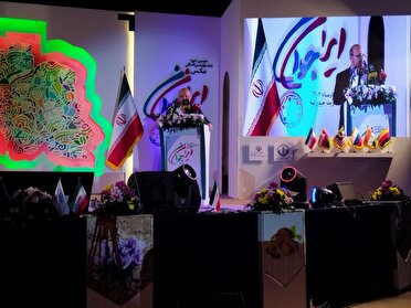 با سخنرانی، مشکل کاهش جمعیت حل نمی‌شود