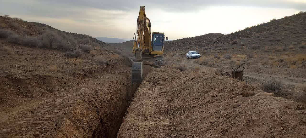 آغاز عملیات اجرایی خط انتقال آب شرب برای ۵ منطقه در ششتمد آغاز عملیات اجرایی خط انتقال آب شرب برای ۵ منطقه در ششتمد