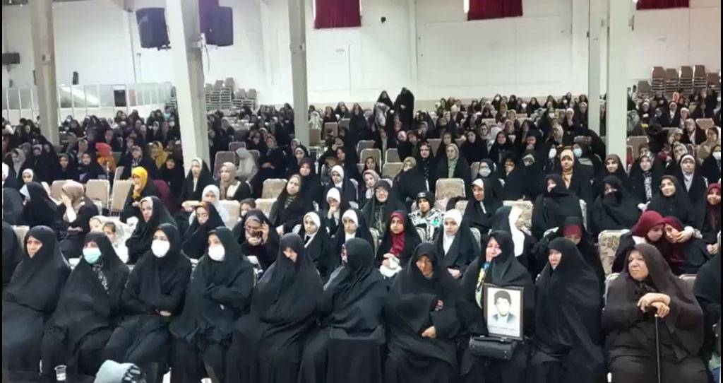 جشن مادرانه‌ها