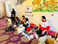 خدمت‌رسانی کاروان سلامت هلال‌احمر به مردم رستم