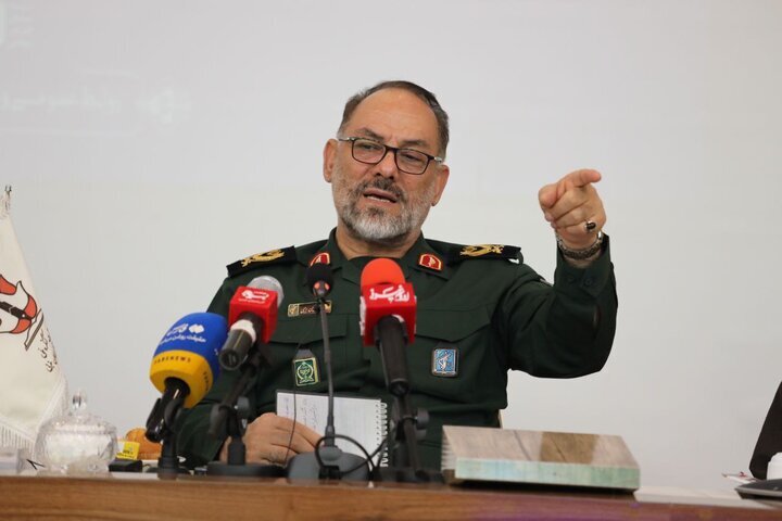 تأکید بر انتقال پیام دفاع مقدس و فرهنگ ایثار و شهادت به نسل جوان